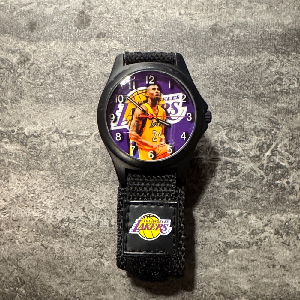 KOBE BRYANT L.A. Lakers NBA GAME TIME Wristwatch** need  batteries**